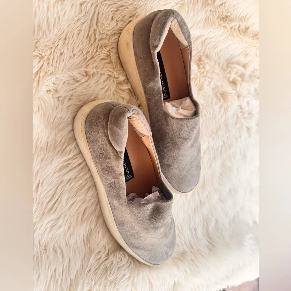 Steven By Steve Madden Light Gray Slip-On Sneakers